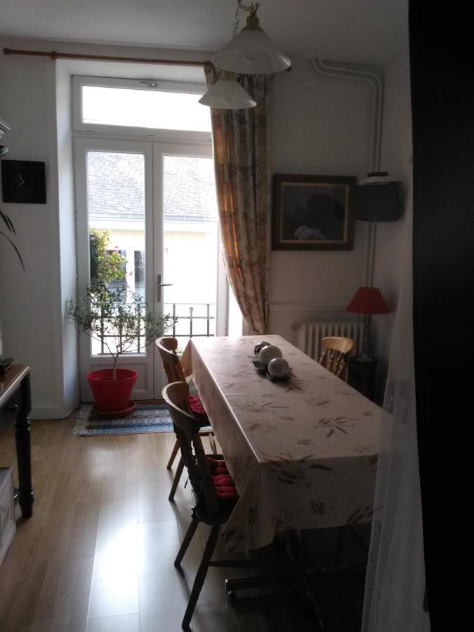 Maison Lapeyriere Le Dorat Bagian luar foto