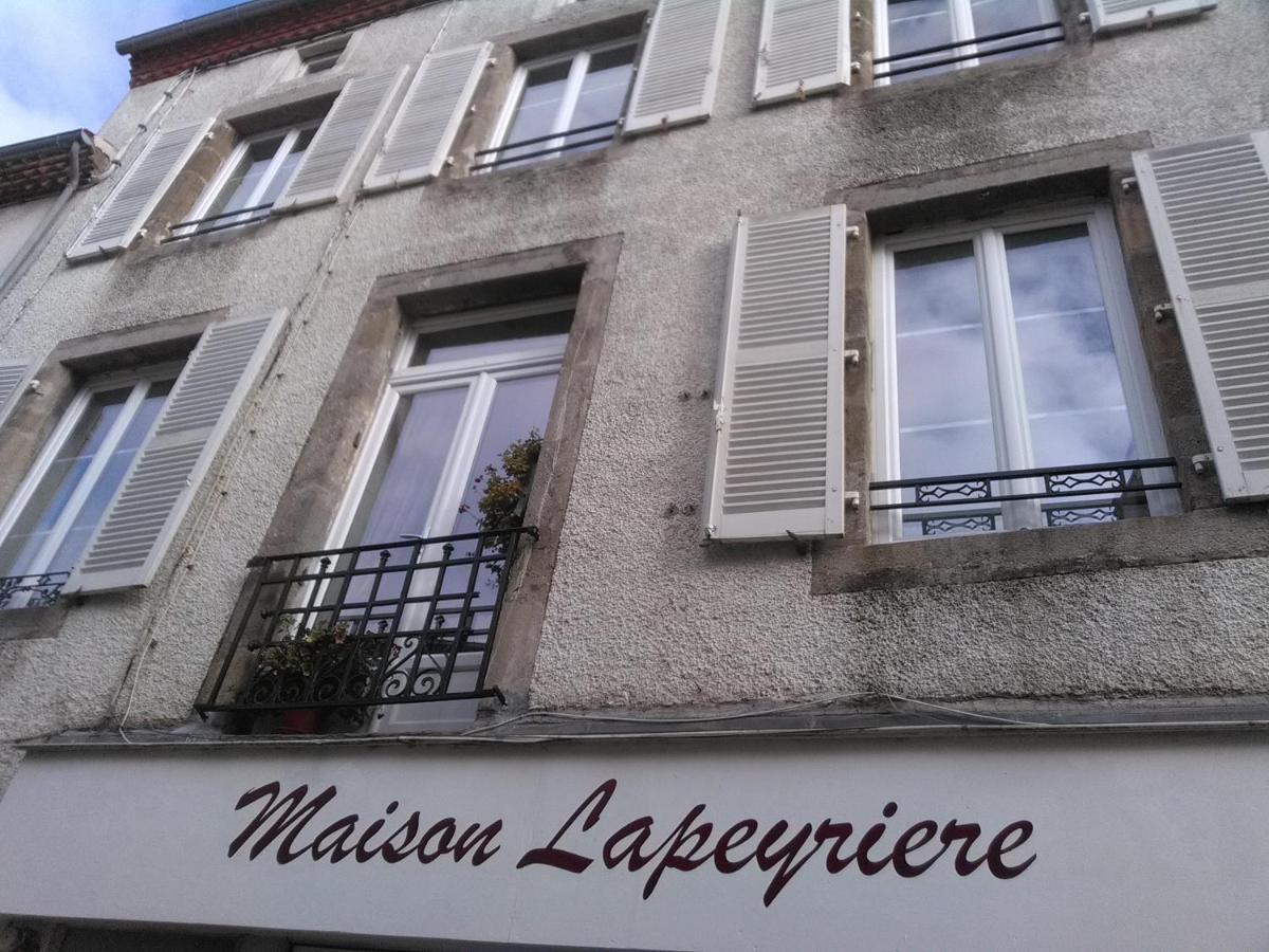 Maison Lapeyriere Le Dorat Bagian luar foto